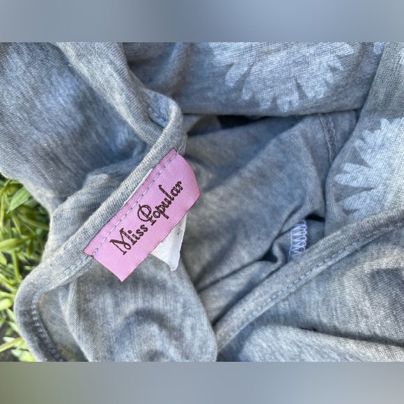 Miss Popular Daisy Crop Top - Picture 6 of 6